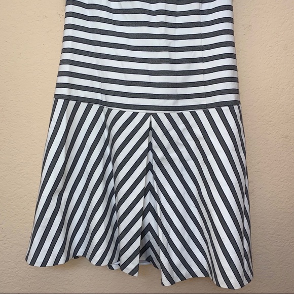 Theory Grey White Striped Sleeveless Dress Sz 4 - Picture 6 of 12